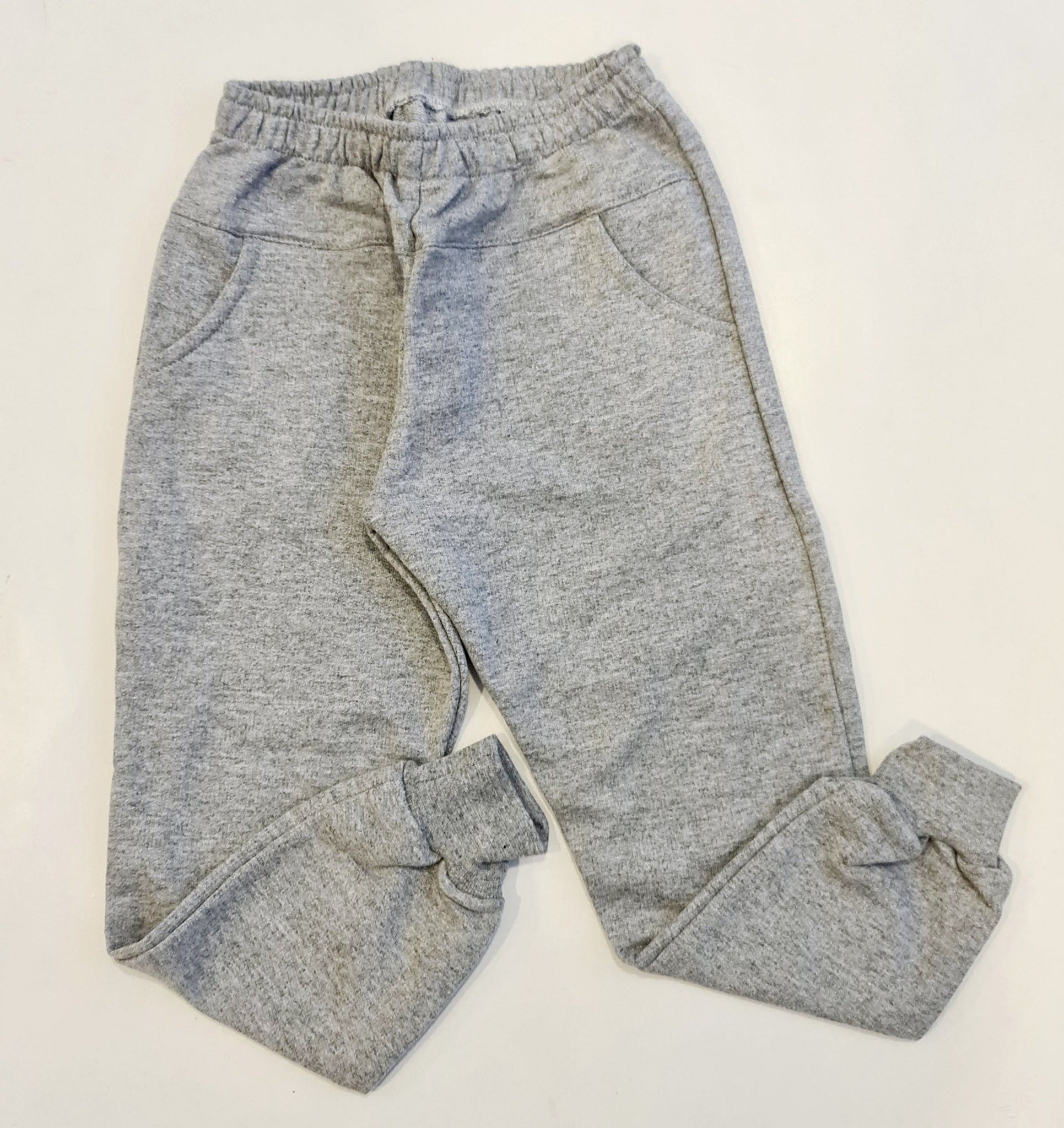 Pantalon Frizado Gris
