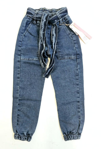 Jeans con cinto nena