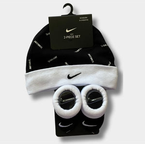 Set Gorrito + Medias Nike