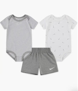 Set 3 piezas Nike  bebe