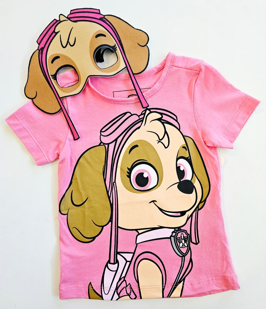 Remera Skye con Máscara