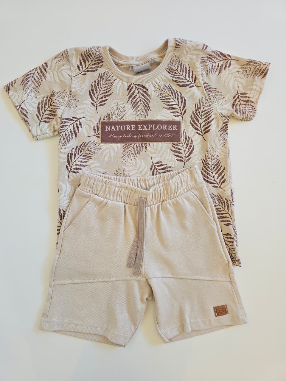 Conjunto Nene Marrón Hojas