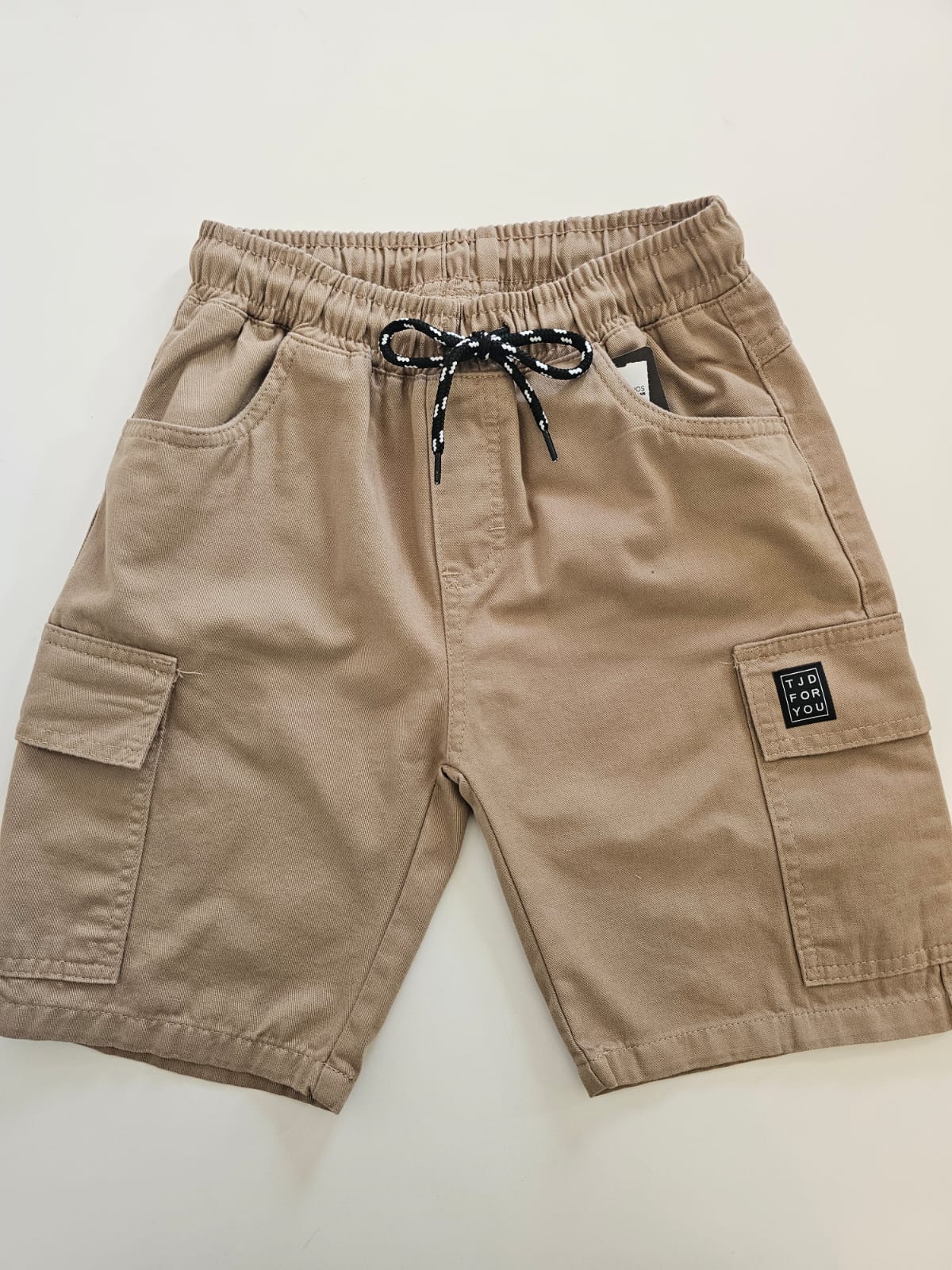 Bermuda Marrón Caqui