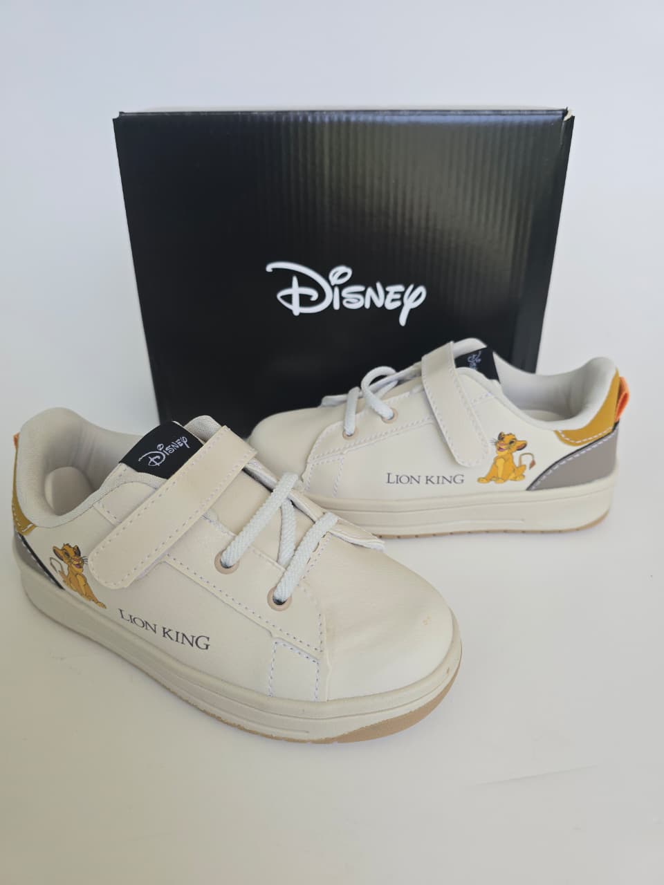 Calzado Rey León Blanco