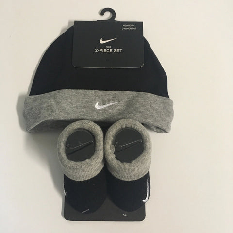 Set Gorrito + Medias Nike